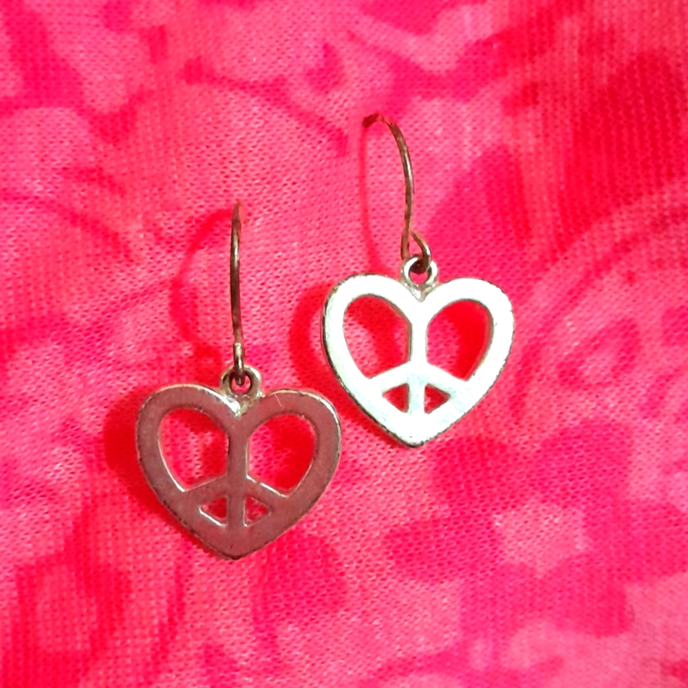 Dangle earrings